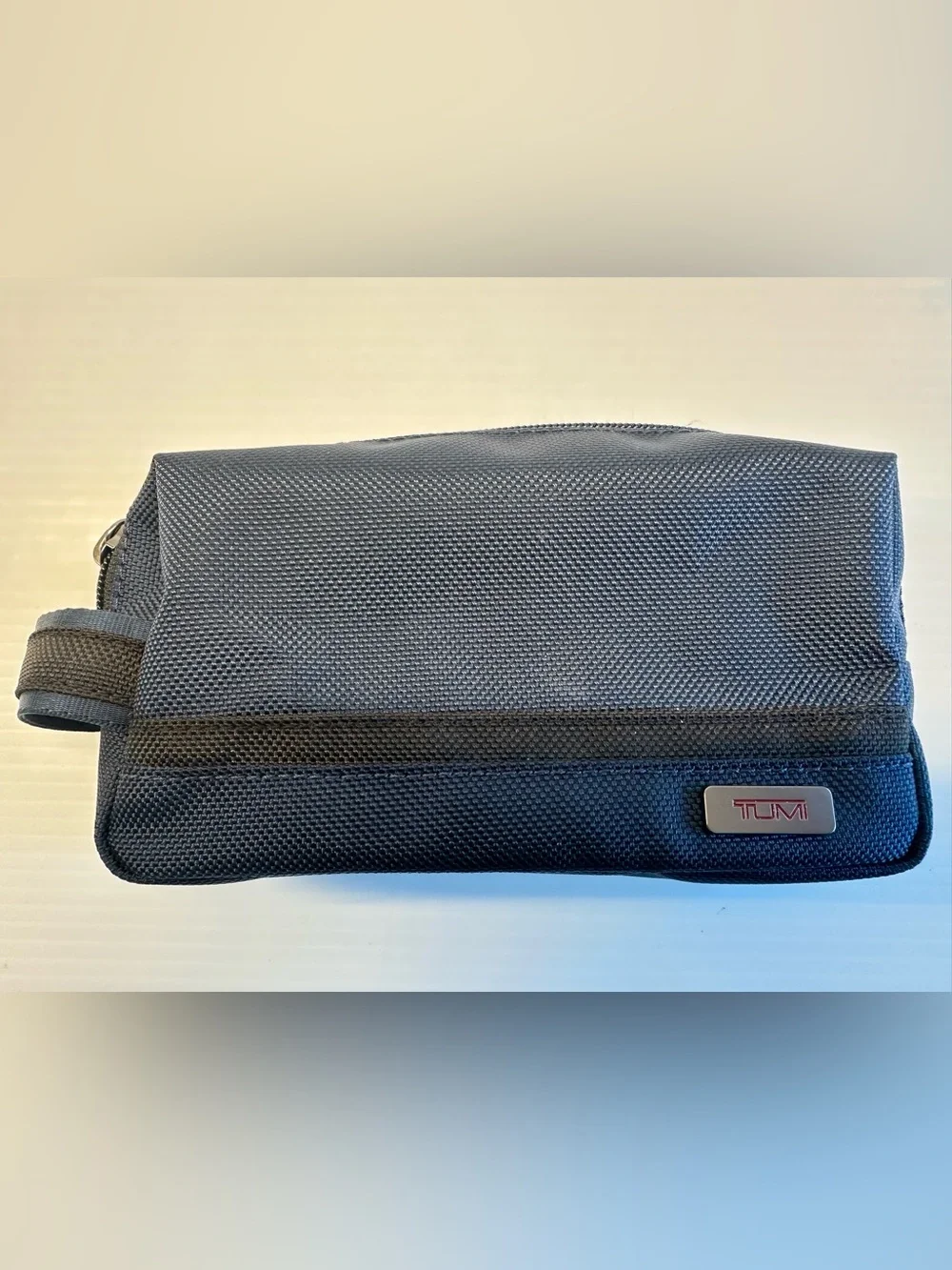 TUMI Ballistic Nylon Travel Toiletry Bag Dopp Kit Black 8” Organizer